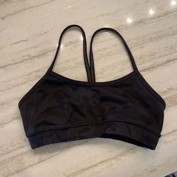 Lululemon bra size 4 camo - Picture 2 of 2